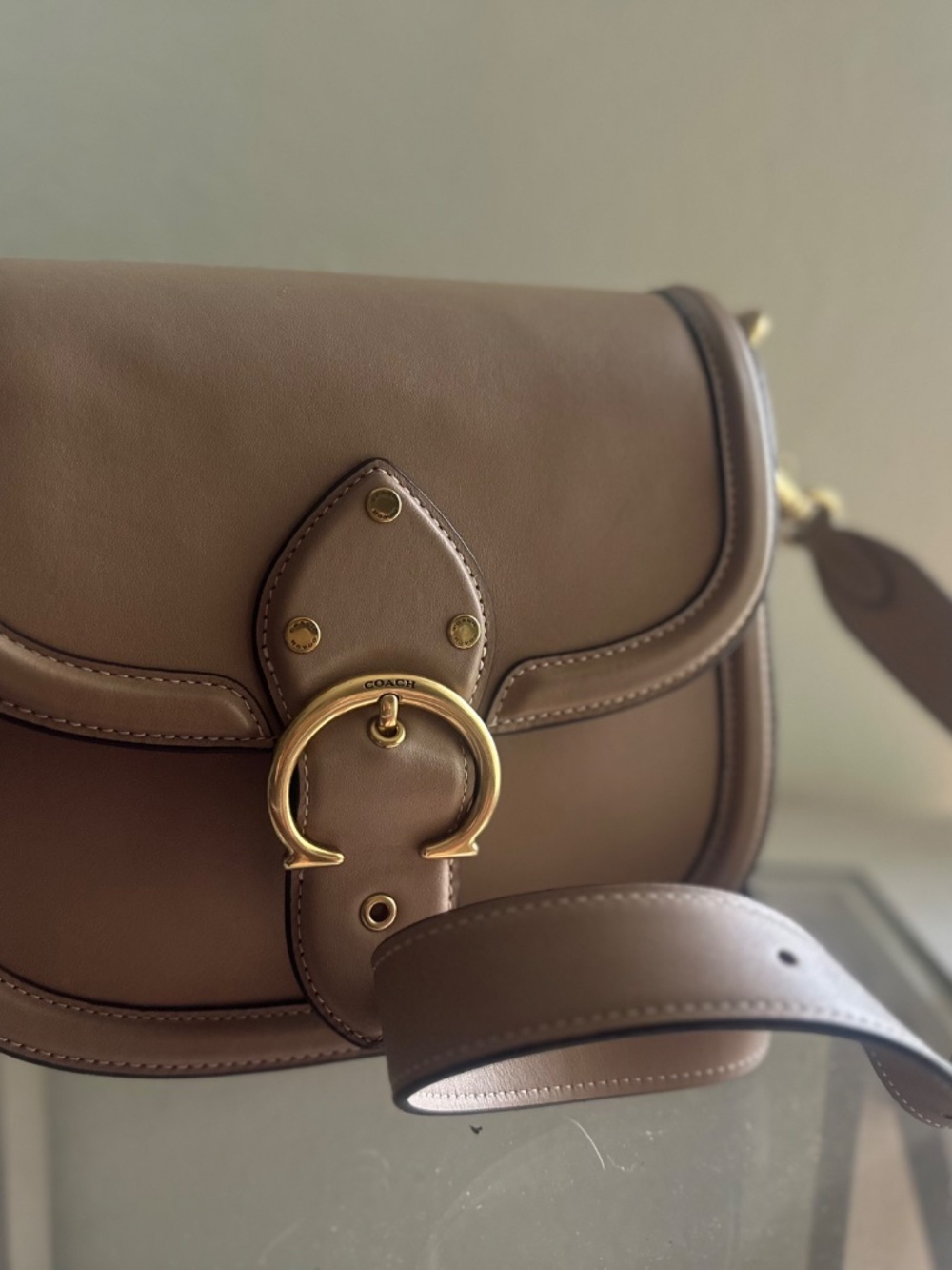 COACH Glovetanned Leather Beat Saddle Bag with Webbing (comes with two straps) - Picture 13 of 14